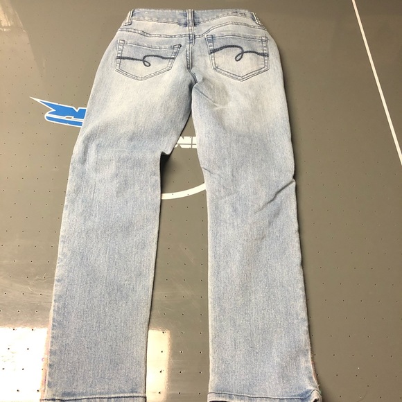 Sequence distressed jeans. - Picture 5 of 6